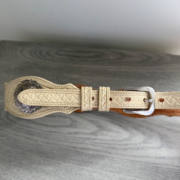 Silver Creek Accessories - Vtg Silver Creek Western Concho Belt Cream  Genuine Leather Boho Cowgirl USA
